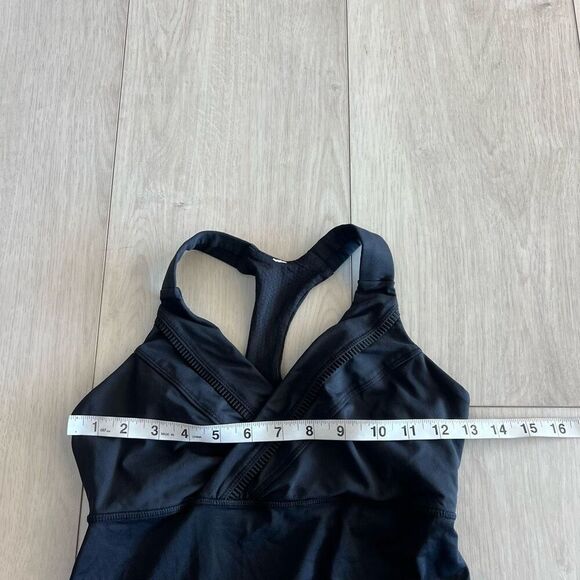 Lululemon women’s black top size 4 - Picture 3 of 5